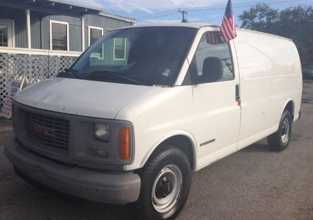 2002 GMC Savana VDC