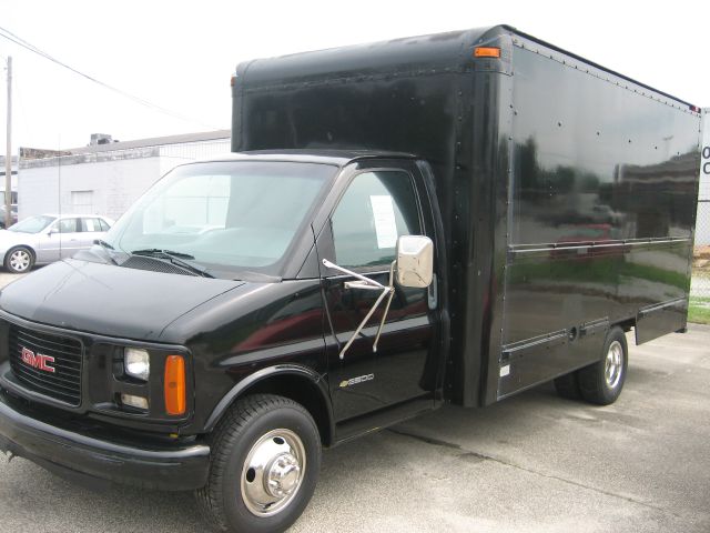 2002 GMC Savana Ls/5.3l/3rd ROW