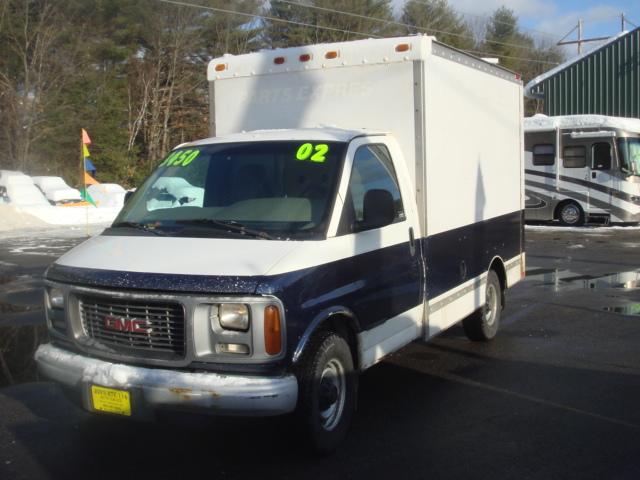 2002 GMC Savana Base