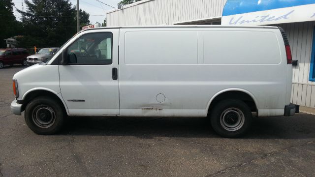 2002 GMC Savana VDC