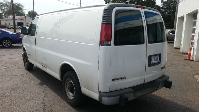 2002 GMC Savana VDC