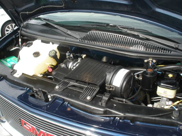 2002 GMC Savana I4 CVT 2.