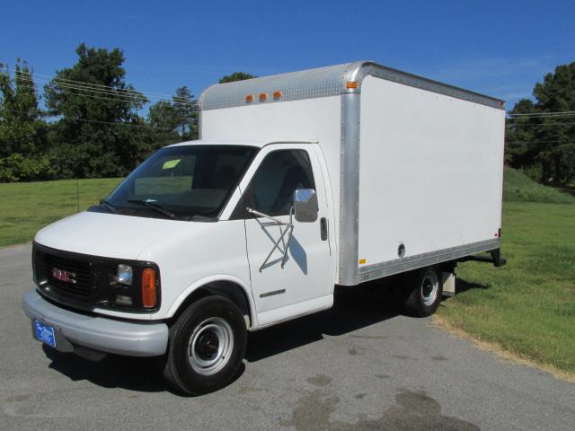 2002 GMC Savana Unknown