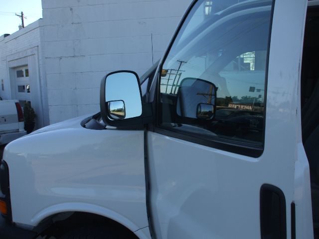 2003 GMC Savana Unknown