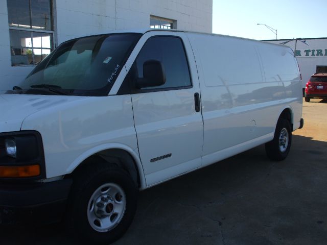 2003 GMC Savana Unknown