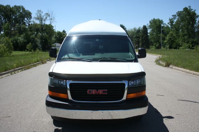 2003 GMC Savana 2004.5 4dr Sdn 1.8T Quattro Au
