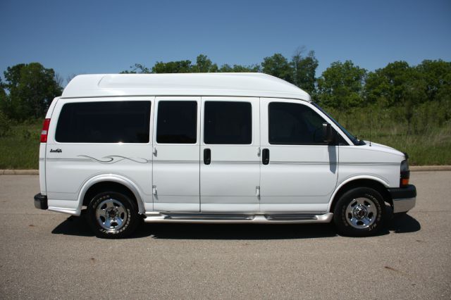 2003 GMC Savana 2004.5 4dr Sdn 1.8T Quattro Au