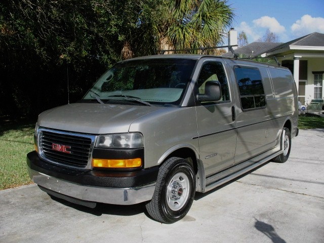 2004 GMC Savana Limited 4WD One Owner Leather