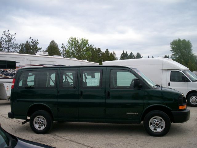 2004 GMC Savana SE - Convertible Sharp