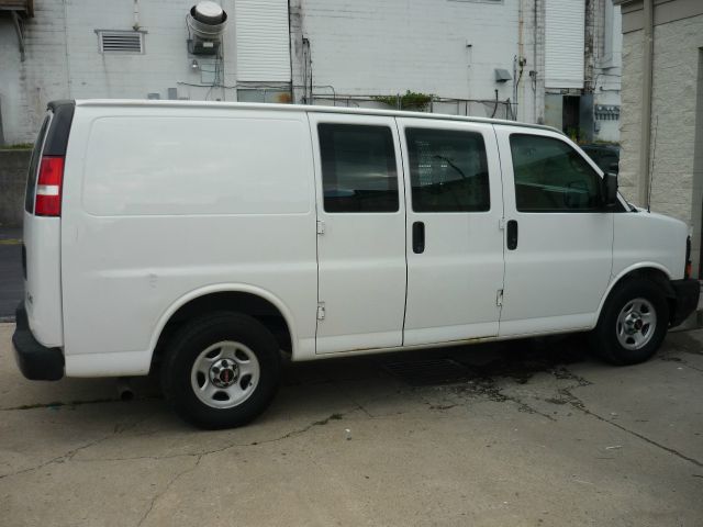 2004 GMC Savana 2004.5 4dr Sdn 1.8T Quattro Au