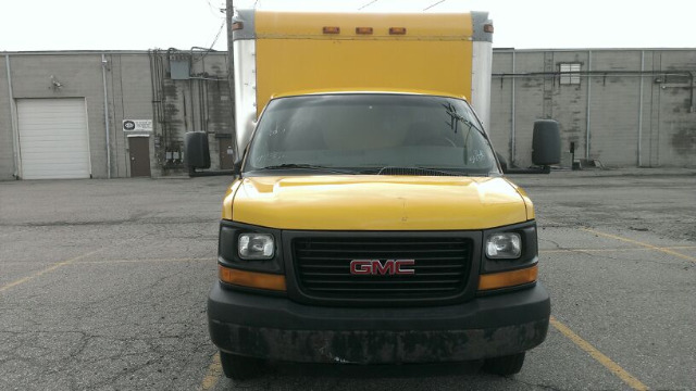 2004 GMC Savana Limited Sport Utility 4D