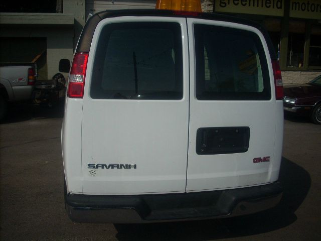 2004 GMC Savana 2004.5 4dr Sdn 1.8T Quattro Au