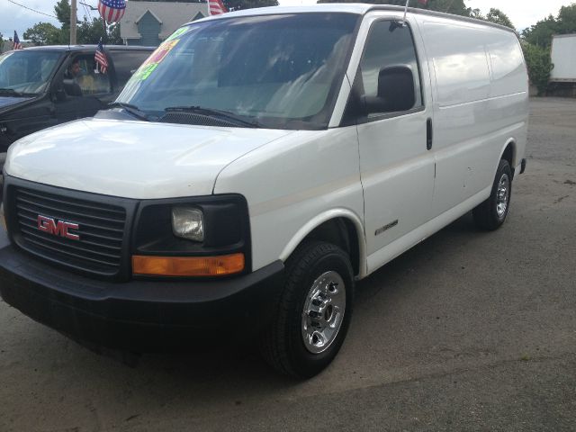 2004 GMC Savana VDC