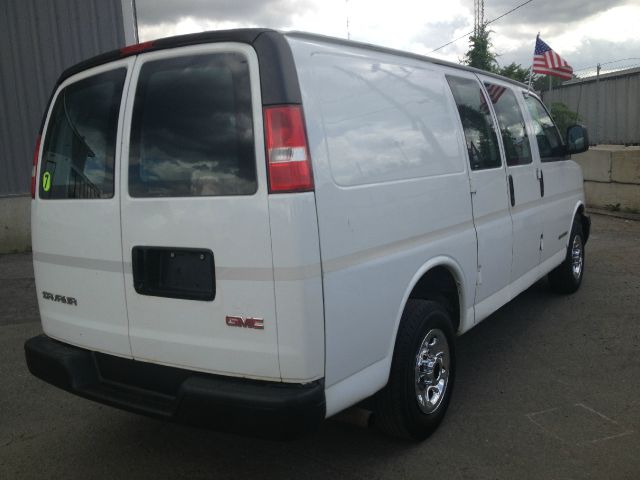 2004 GMC Savana VDC
