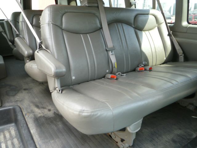 2004 GMC Savana Unknown