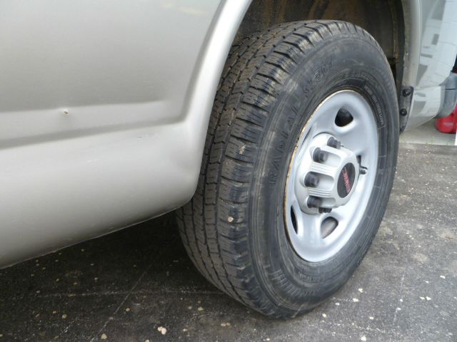 2004 GMC Savana Unknown