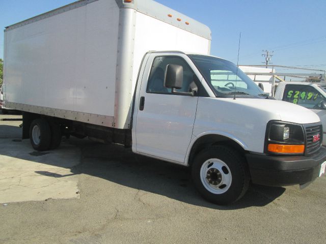 2005 GMC Savana 1.8T Cabriolet