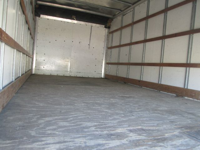 2005 GMC Savana 1.8T Cabriolet