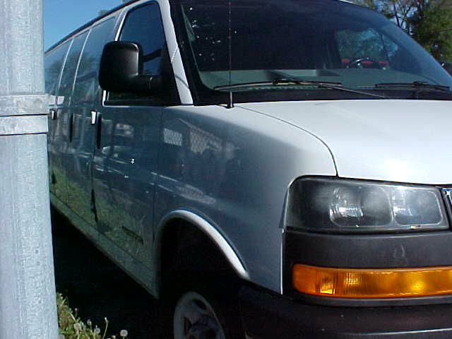 2005 GMC Savana Limited 4WD One Owner Leather