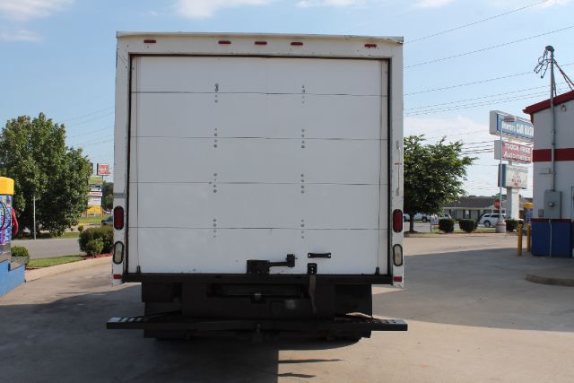 2005 GMC Savana 1.8T Cabriolet