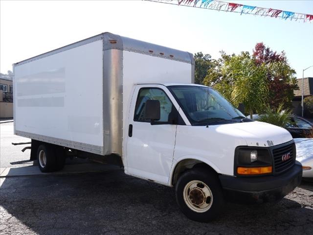 2005 GMC Savana Unknown