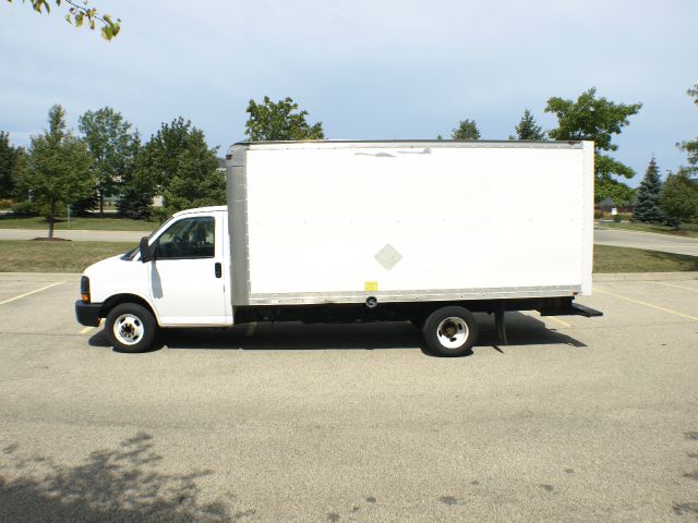 2005 GMC Savana 1.8T Cabriolet