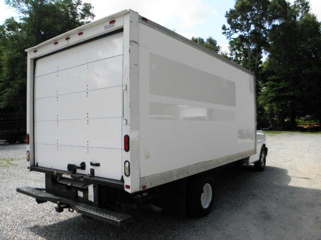 2005 GMC Savana 1.8T Cabriolet