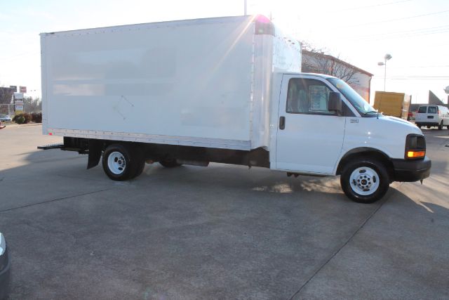 2005 GMC Savana 1.8T Cabriolet