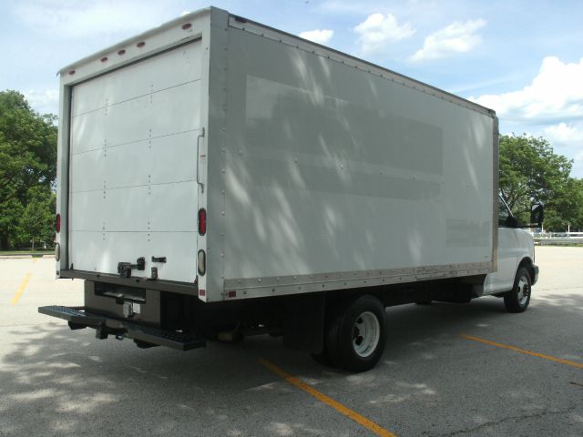 2005 GMC Savana 1.8T Cabriolet