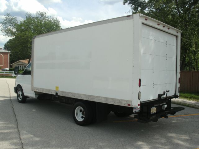 2005 GMC Savana 1.8T Cabriolet