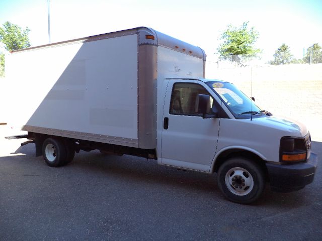 2005 GMC Savana 1.8T Cabriolet