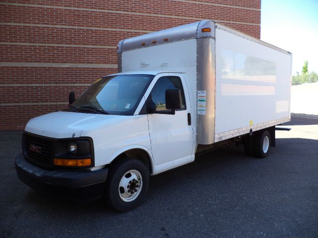 2005 GMC Savana 1.8T Cabriolet