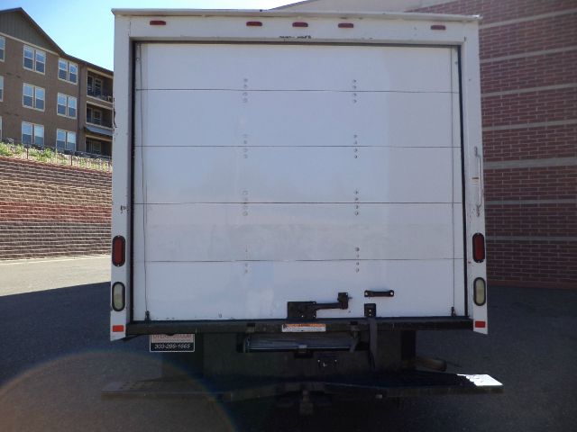 2005 GMC Savana 1.8T Cabriolet