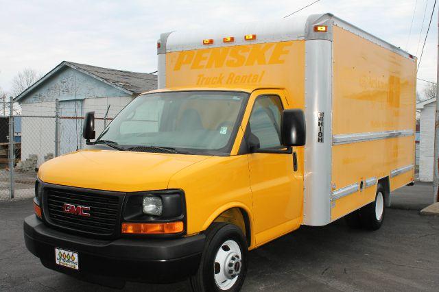 2006 GMC Savana 3.0L LTD Avail