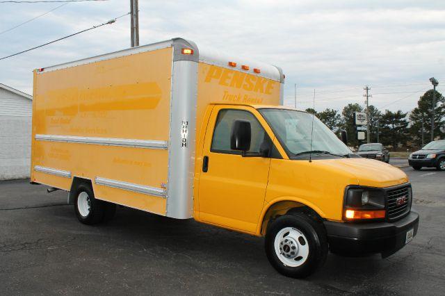 2006 GMC Savana 3.0L LTD Avail