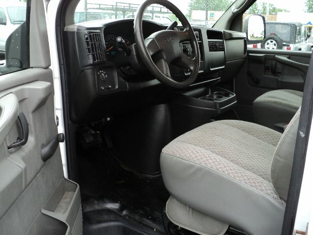 2006 GMC Savana AWD 3LT