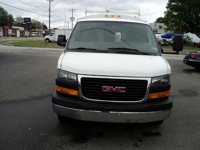 2006 GMC Savana AWD 3LT