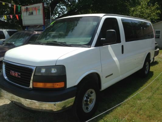 2006 GMC Savana Leather / Sunroof