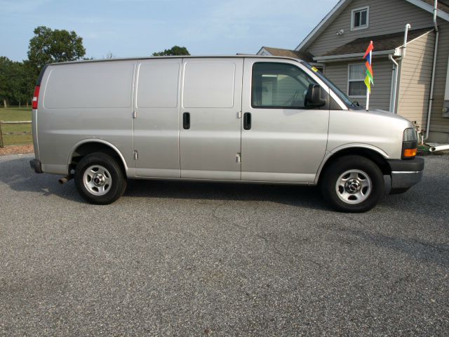 2007 GMC Savana REG CAB 1495 Down
