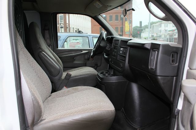2008 GMC Savana VDC