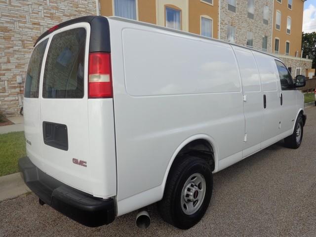 2008 GMC Savana Unknown