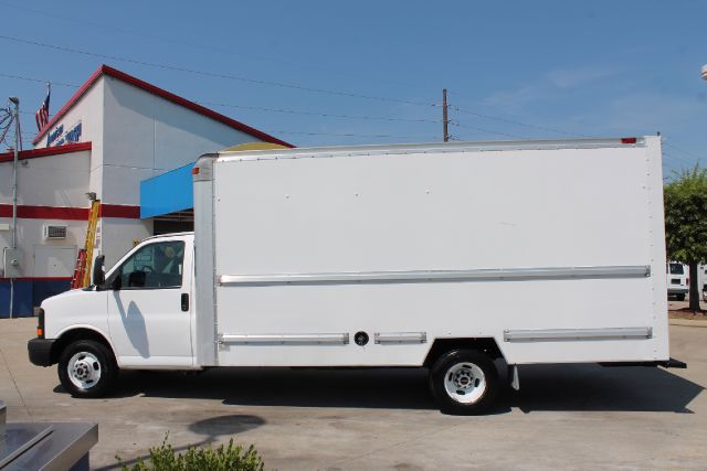 2008 GMC Savana 1.8T Cabriolet