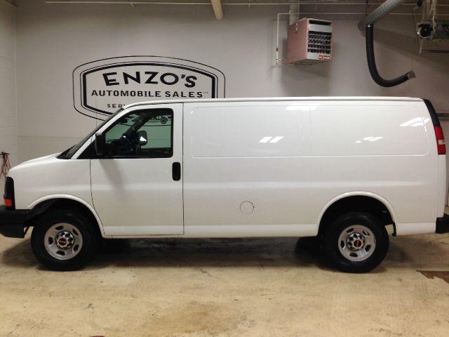 2010 GMC Savana AWD 3LT