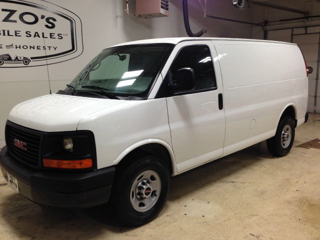 2010 GMC Savana AWD 3LT