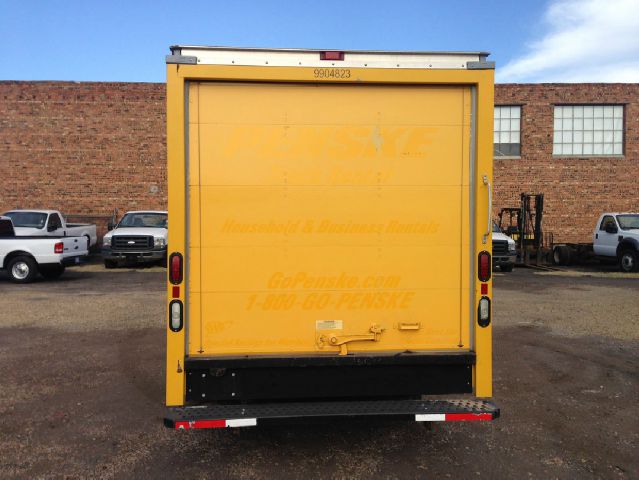 2010 GMC Savana Limited Edition Sport Uti