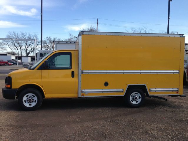 2010 GMC Savana Limited Edition Sport Uti