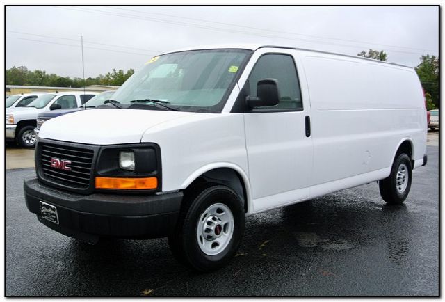 2014 GMC Savana Reg Cab 117.5 WB