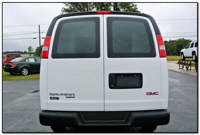 2014 GMC Savana Reg Cab 117.5 WB
