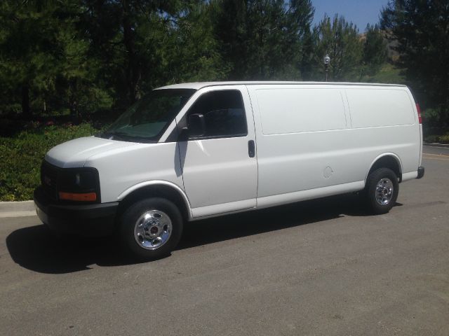 2011 GMC Savana Cargo I-290 S