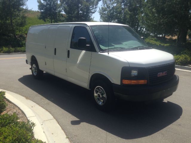 2011 GMC Savana Cargo I-290 S
